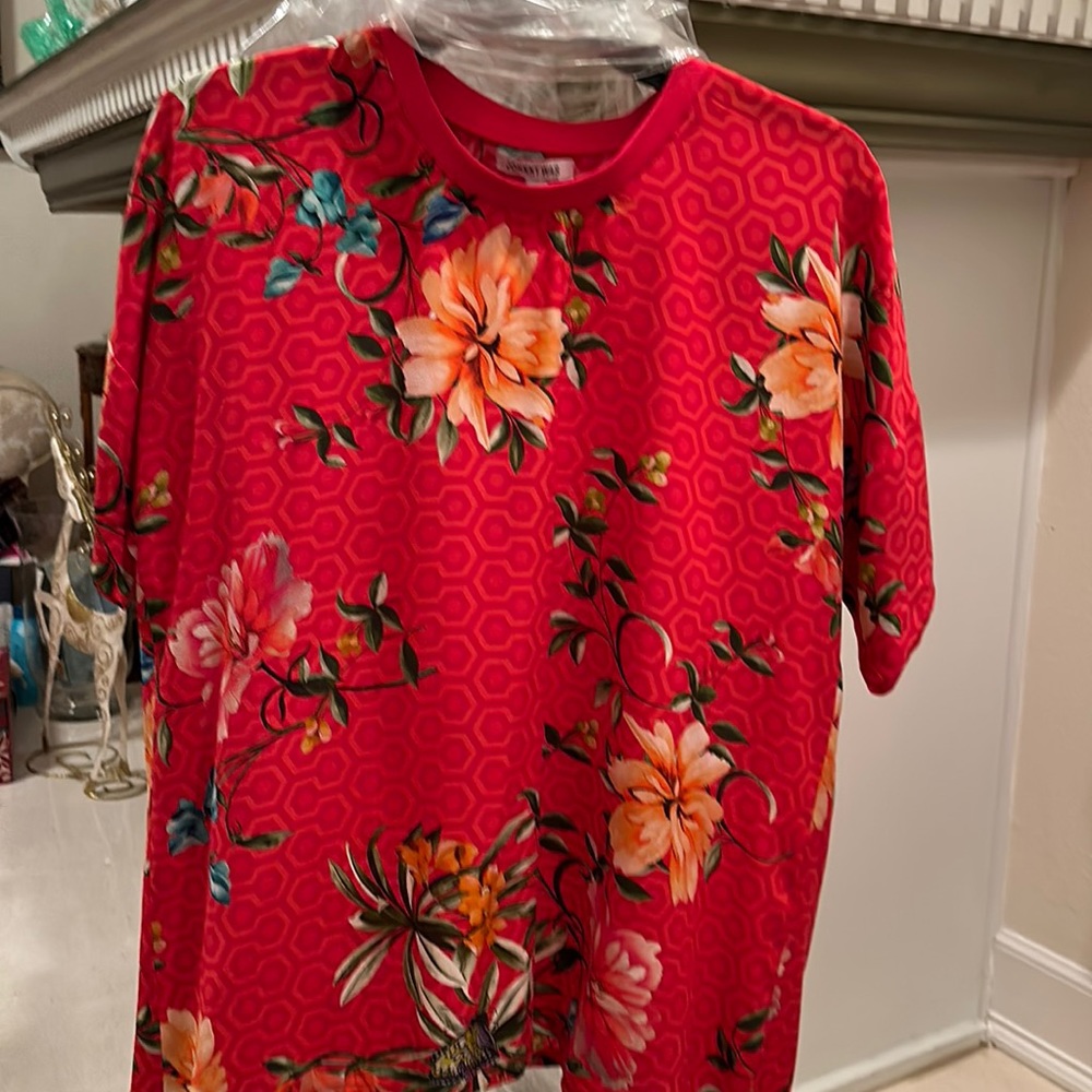 Johnny Was top & shorts